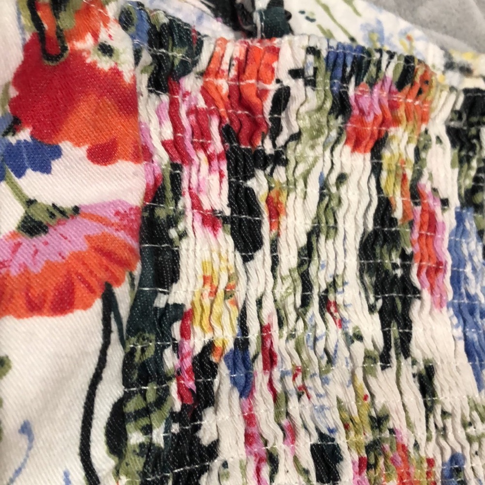Intro Halter Tank Top - Picture 5 of 5